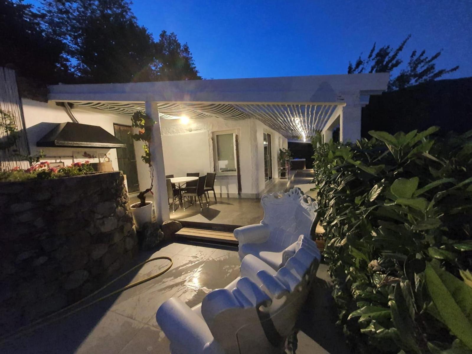 Orchidea Villa Beverino Room photo